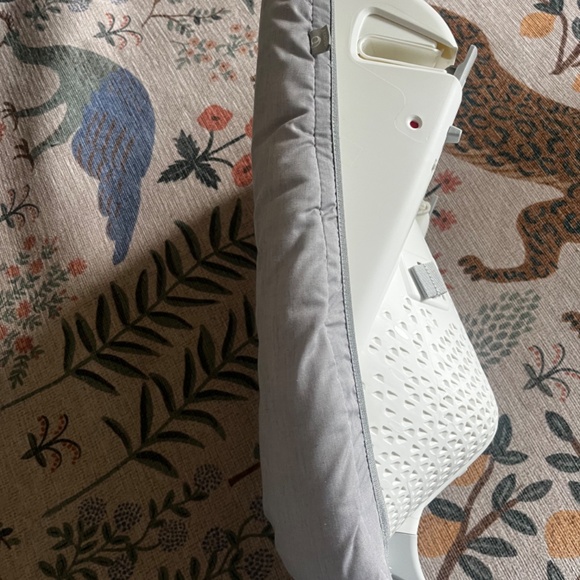 STOKKE Tripp Trapp Newborn Seat - Picture 3 of 3